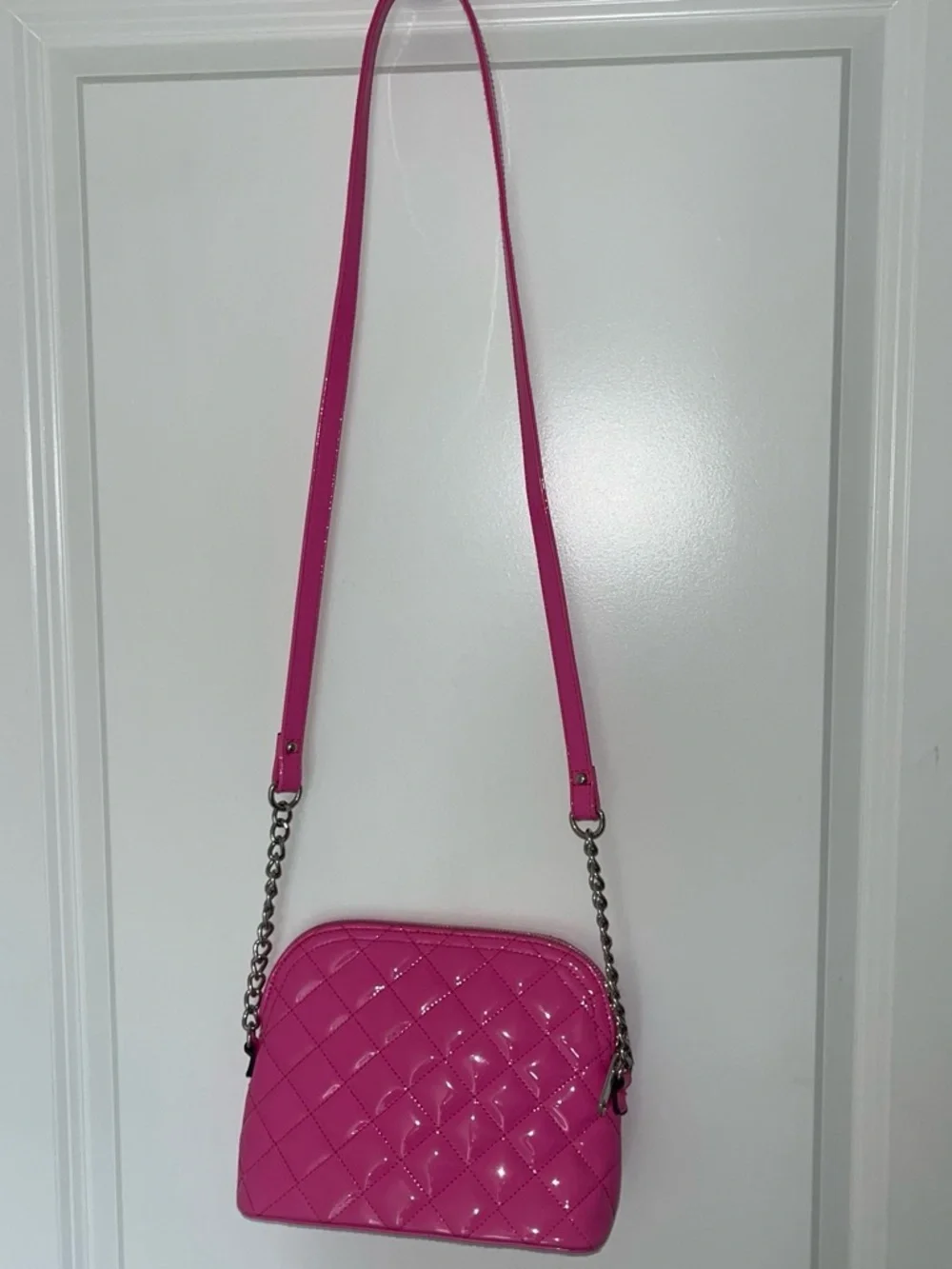 STEVE MADDEN Quilted Patent Crossbody Bag in Hot Pink